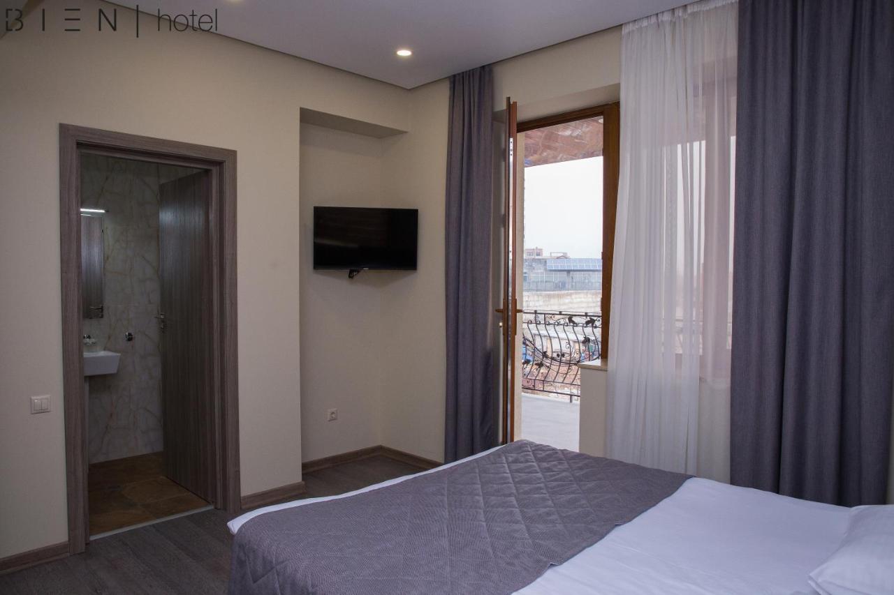 Bien hotel Jerevan Buitenkant foto