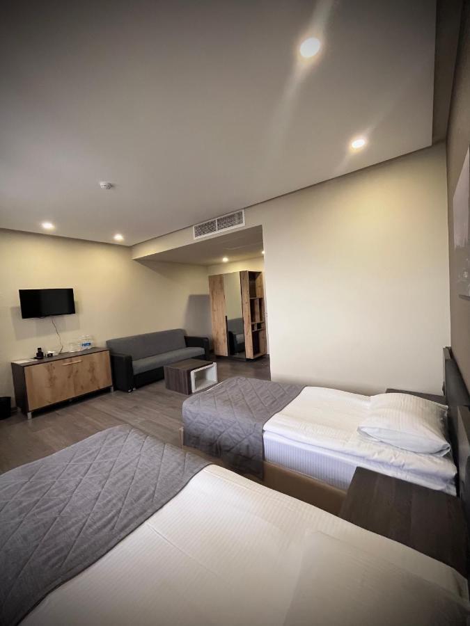 Bien hotel Jerevan Buitenkant foto