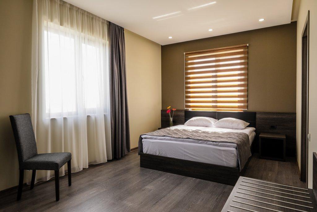 Bien hotel Jerevan Buitenkant foto