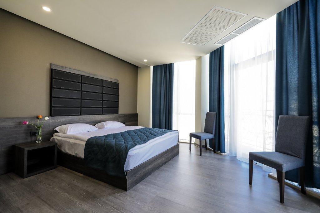 Bien hotel Jerevan Buitenkant foto