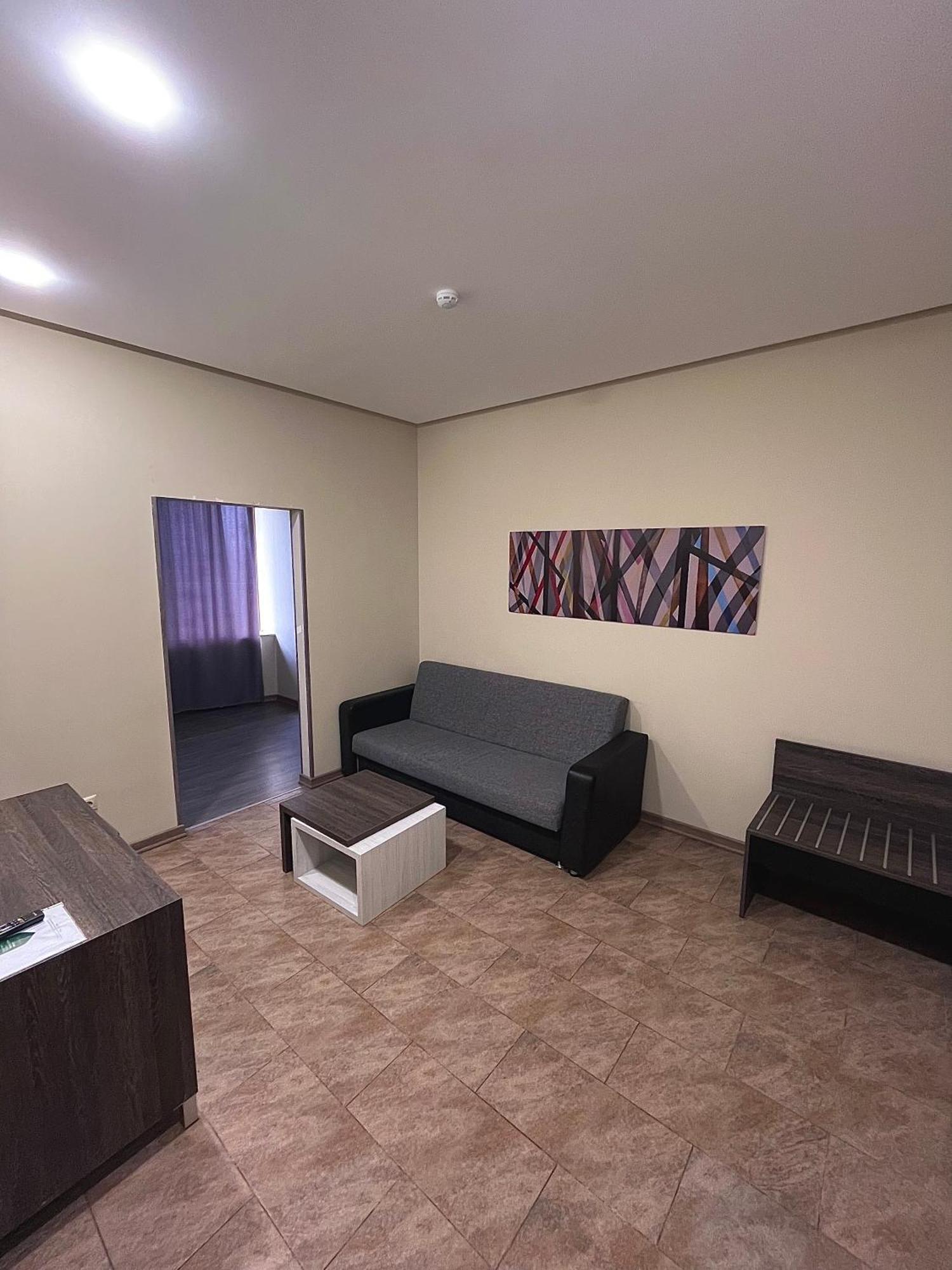 Bien hotel Jerevan Buitenkant foto