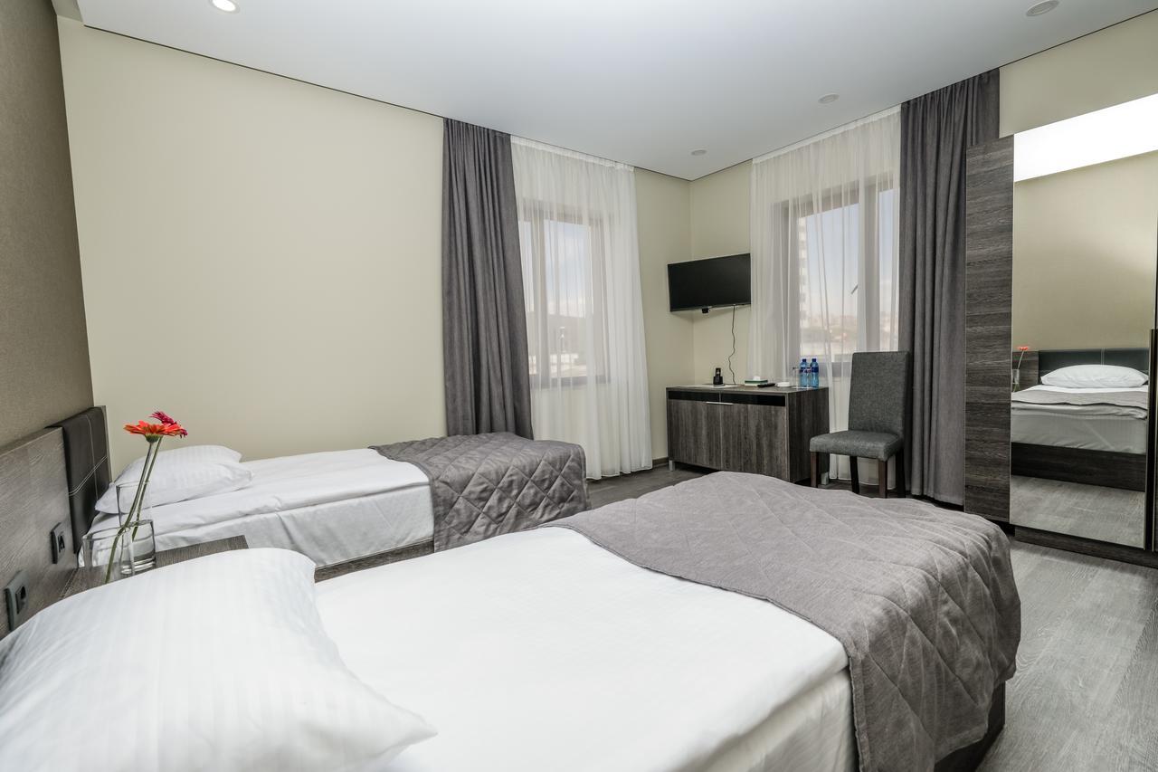 Bien hotel Jerevan Buitenkant foto