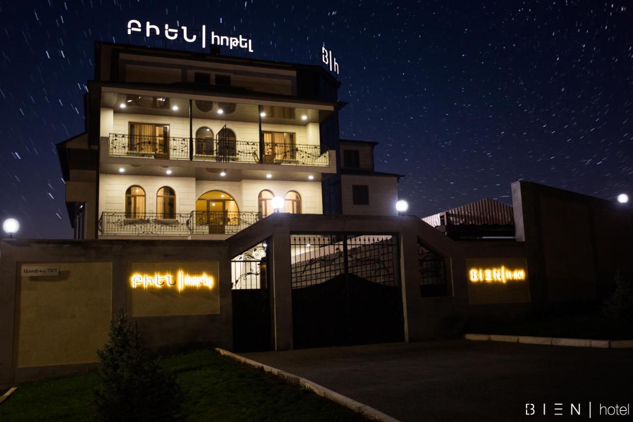 Bien hotel Jerevan Buitenkant foto